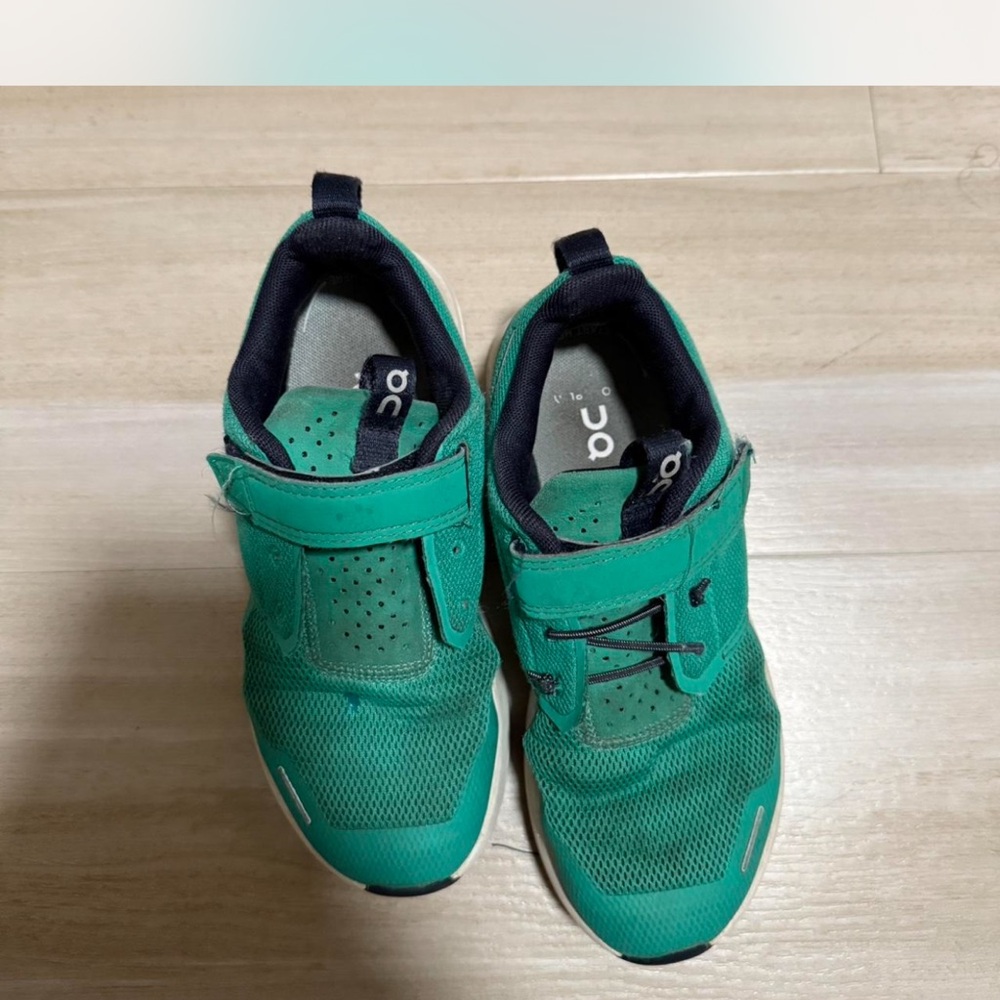On Running Kids Green Sneakers